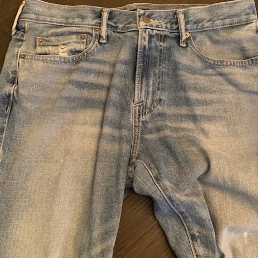 Abercrombie & Fitch Distressed Jeans 32 X 34